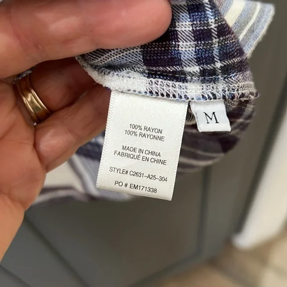 {Cloth & Stone}Sz M Cream/blue/plum Plaid Flannel Button Up w/tab sleeves - Picture 7 of 8